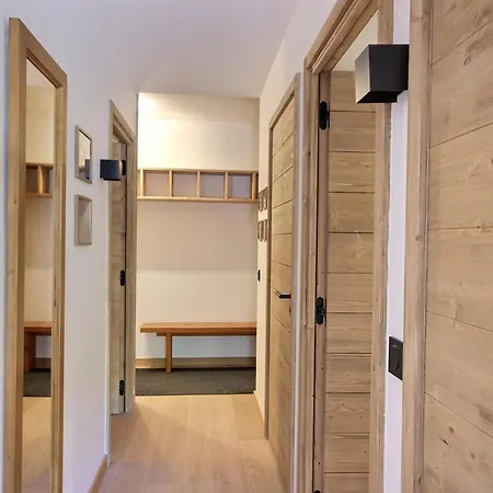 Superbe 4 Pieces A Meribel, Parking Inclus Apartment *